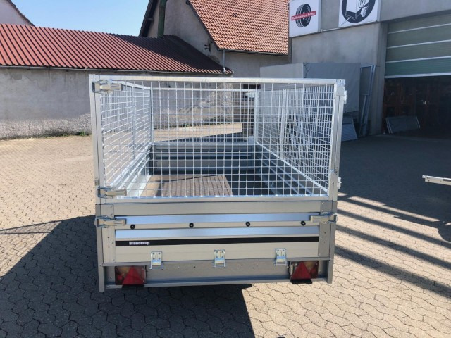 Brenderup 2300S Stahl Laubgitter, 1,3 to. kippbar KV, 3010x1530x400mm - Reboque para carros: foto 4 Brenderup 2300S Stahl Laubgitter, 1,3 to. kippbar KV, 3010x1530x400mm - Reboque para carros: foto 4