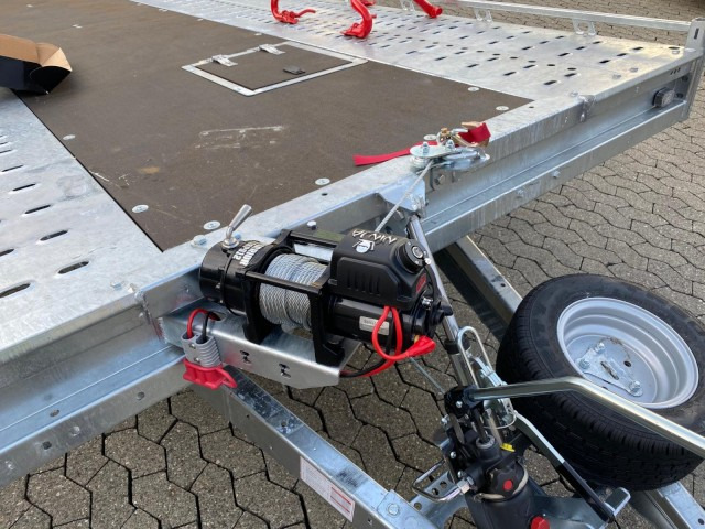 Brian James T6 Transporter, 230-6553, 5500 x 2220 mm, 3,5 to. kippbar mit Auffahrrampe - Reboque transporte de veículos: foto 3 Brian James T6 Transporter, 230-6553, 5500 x 2220 mm, 3,5 to. kippbar mit Auffahrrampe - Reboque transporte de veículos: foto 3