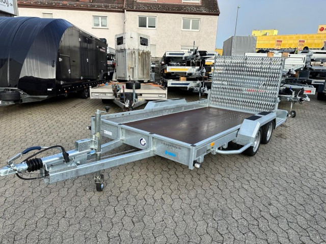 Hapert Indigo LF-2 4050 x 1790 x 200 mm, 3,5 to. - Reboque para carros: foto 1 Hapert Indigo LF-2 4050 x 1790 x 200 mm, 3,5 to. - Reboque para carros: foto 1