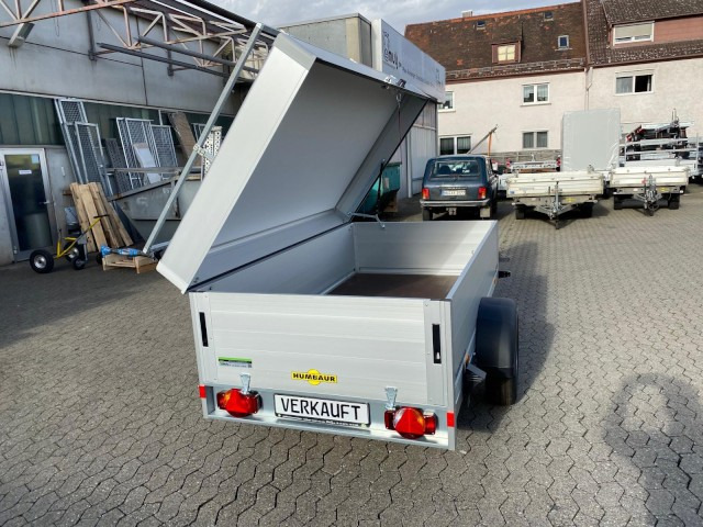 Humbaur HA 132513-5 mit Holz-Alu Deckel mit Reling 1300 kg, 2510 x 1310 x 500mm, 100 km/h - Reboque para carros: foto 1 Humbaur HA 132513-5 mit Holz-Alu Deckel mit Reling 1300 kg, 2510 x 1310 x 500mm, 100 km/h - Reboque para carros: foto 1