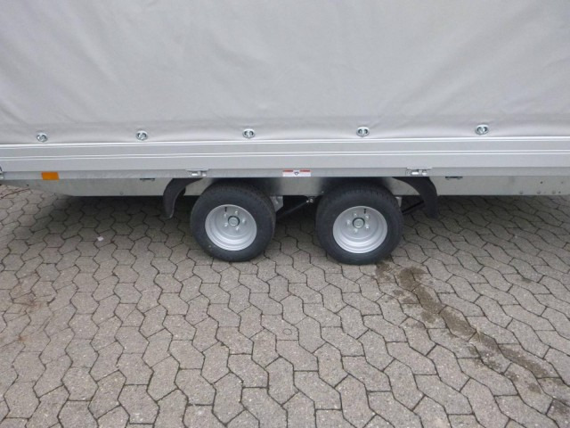 Humbaur HN 254118 Hochlader mit Hochplane 2,5 to. 4100 x 1850 x 350 mm - Reboque para carros: foto 3 Humbaur HN 254118 Hochlader mit Hochplane 2,5 to. 4100 x 1850 x 350 mm - Reboque para carros: foto 3