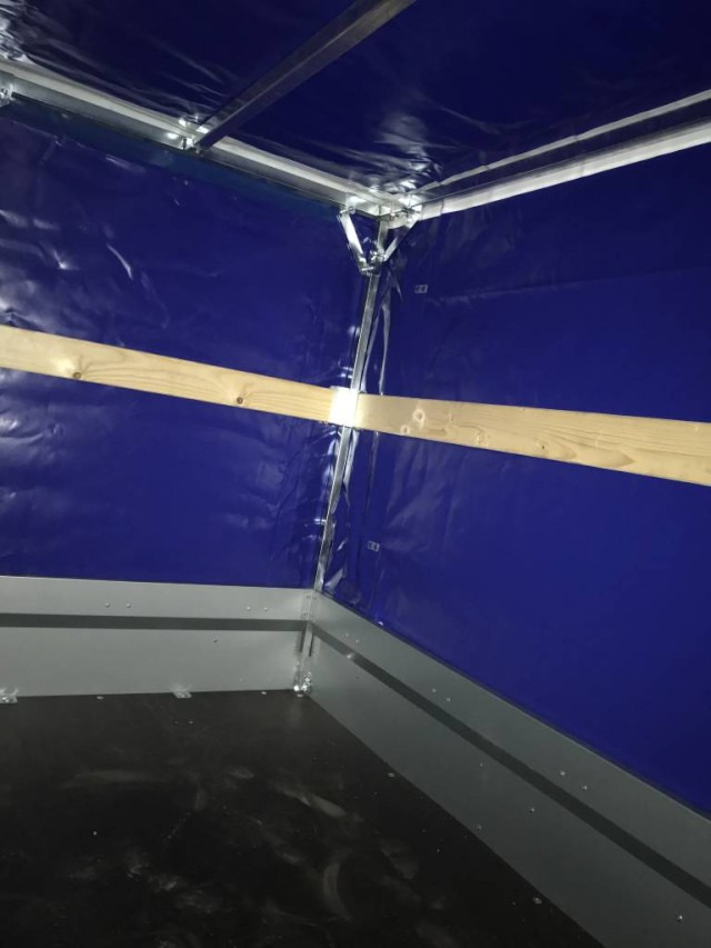 Humbaur Steely mit Hochplane 140 cm, 750 kg 2050x1095x300mm - Reboque para carros: foto 5 Humbaur Steely mit Hochplane 140 cm, 750 kg 2050x1095x300mm - Reboque para carros: foto 5