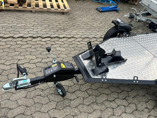 Lorries Motorradanhänger MT-1, 0,75 to. 245 x 99 cm, Alu-Felgen - Reboque para moto: foto 3 Lorries Motorradanhänger MT-1, 0,75 to. 245 x 99 cm, Alu-Felgen - Reboque para moto: foto 3