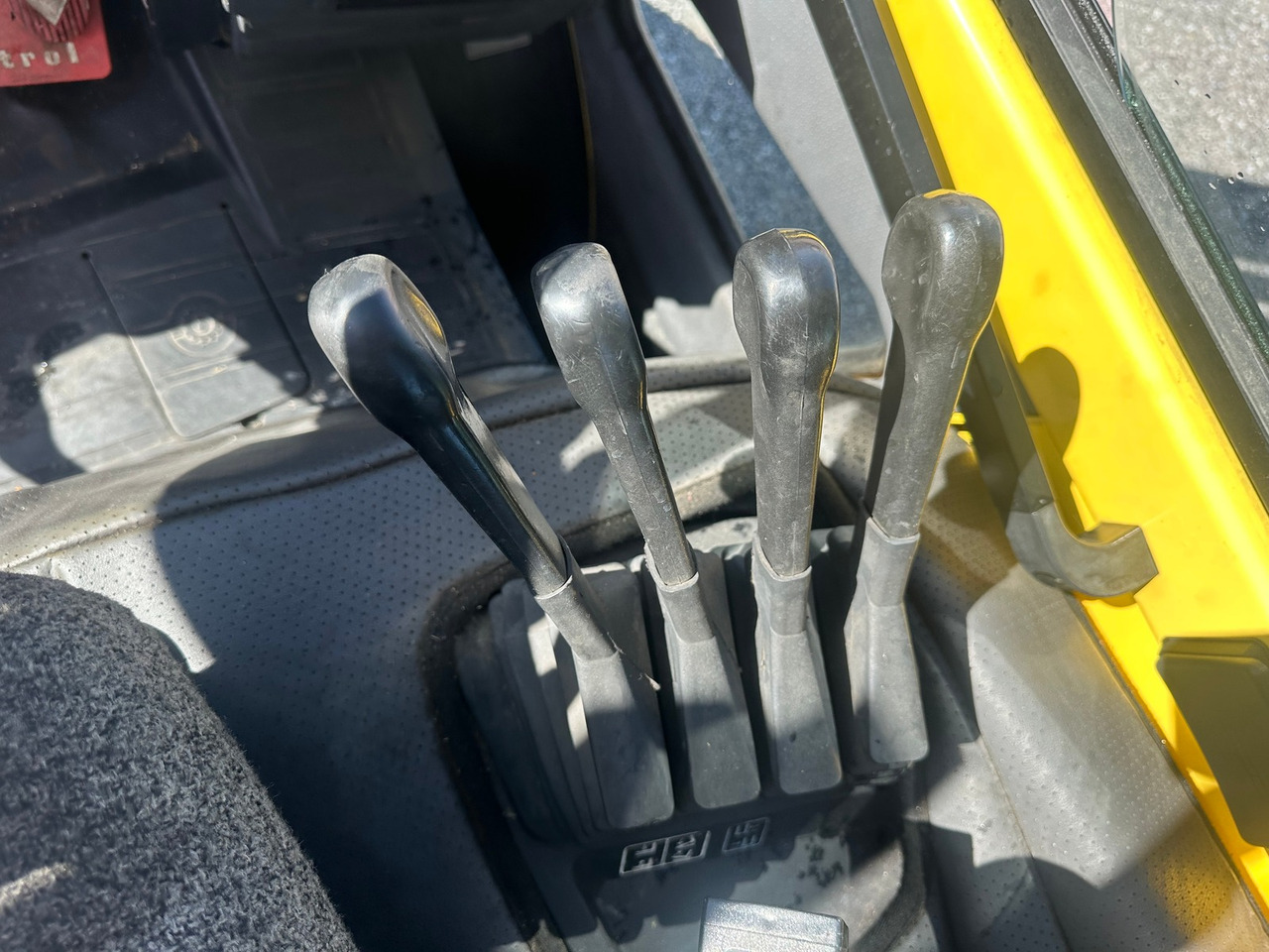 HYSTER H4.00XMS - Empilhadeira a diesel: foto 5 HYSTER H4.00XMS - Empilhadeira a diesel: foto 5