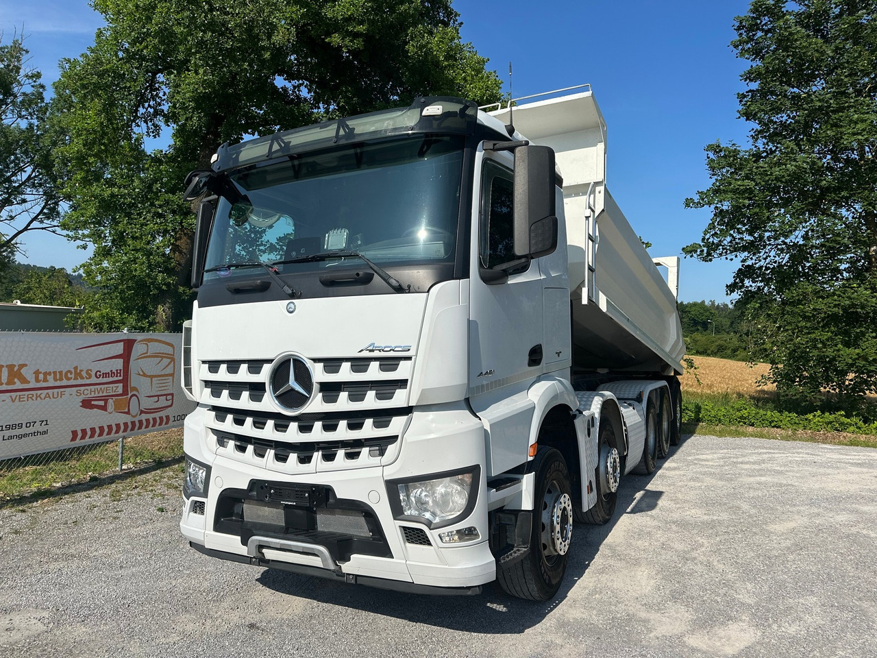 MERCEDES-BENZ Arocs 4451 10x4 Kipper - Camião basculante: foto 1 MERCEDES-BENZ Arocs 4451 10x4 Kipper - Camião basculante: foto 1