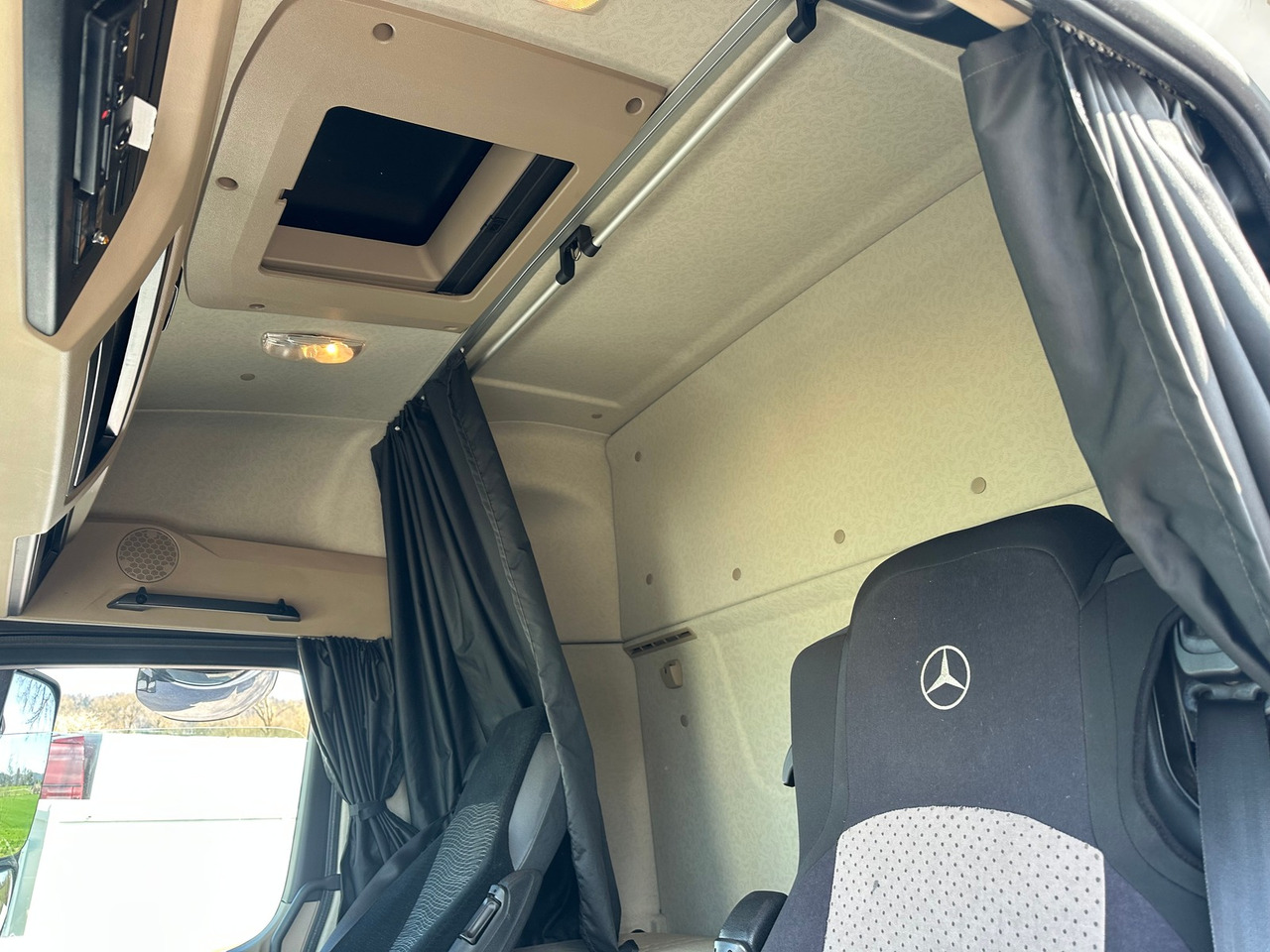 MERCEDES-BENZ actros 18.42 4x2 Shassie Cabine - Camião chassi: foto 5 MERCEDES-BENZ actros 18.42 4x2 Shassie Cabine - Camião chassi: foto 5