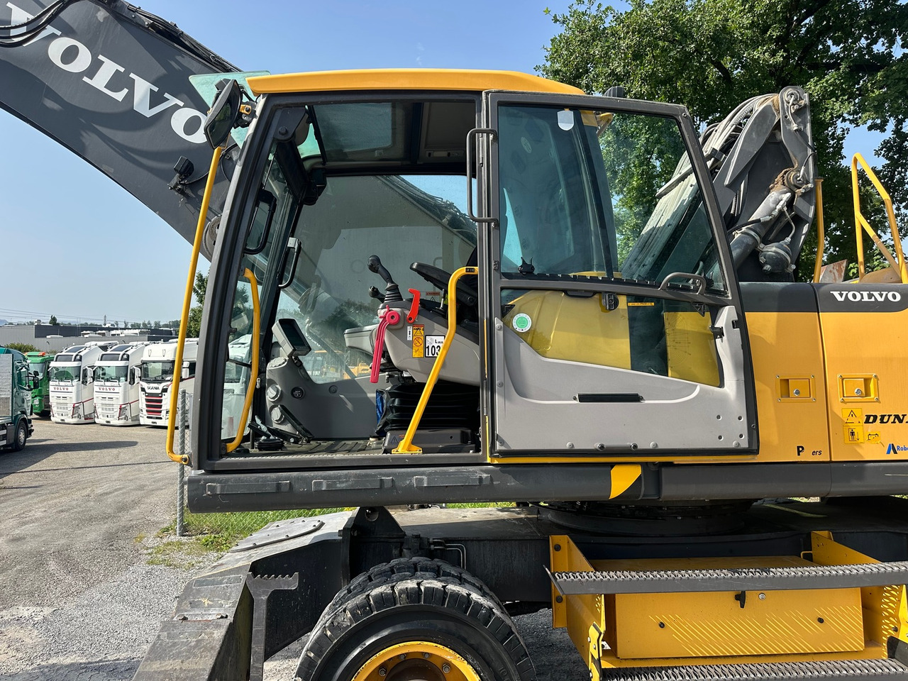 Escavadeira VOLVO EW 210 D 24t Greifer: foto 12