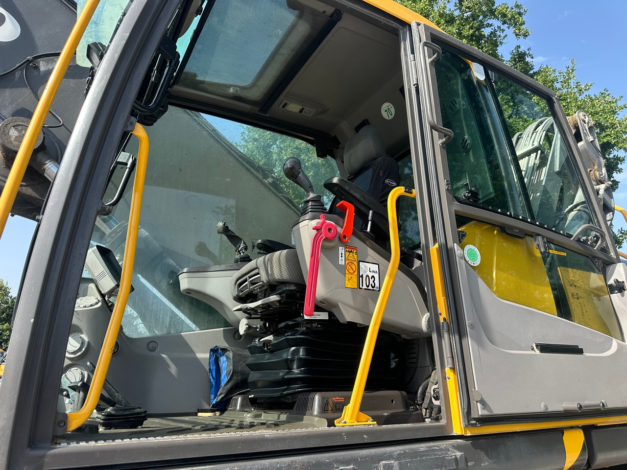 Escavadeira VOLVO EW 210 D 24t Greifer: foto 6