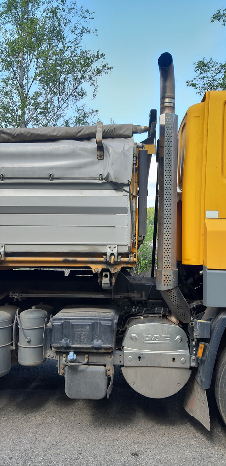 DAF XF 460 6x4 SCHWARZMÜLLER / ZF INTARDER / NOSNSOT 13.900 kg - Camião basculante: foto 4 DAF XF 460 6x4 SCHWARZMÜLLER / ZF INTARDER / NOSNSOT 13.900 kg - Camião basculante: foto 4