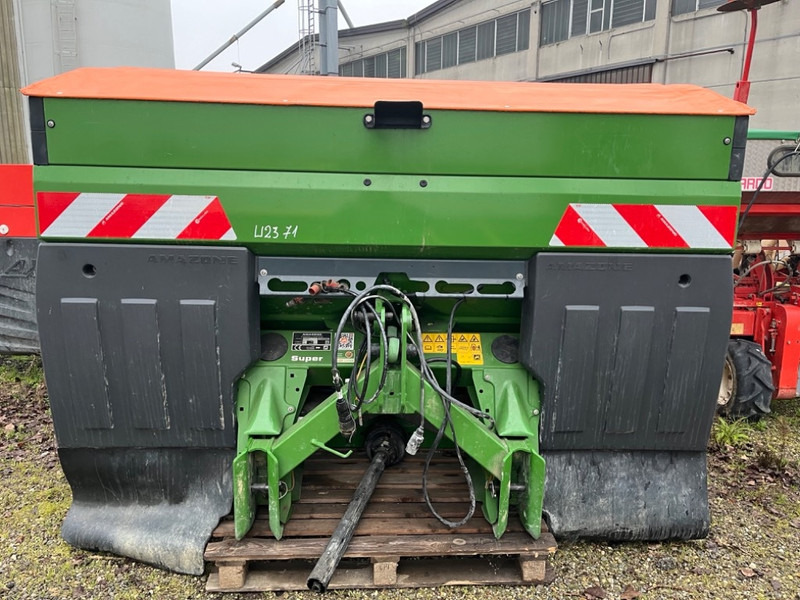 Amazone ZA-TS 1700 PROFIS TRONIC - Distribuidor de fertilizantes: foto 3 Amazone ZA-TS 1700 PROFIS TRONIC - Distribuidor de fertilizantes: foto 3