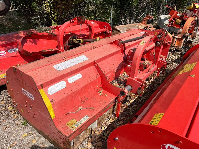 Maschio Tornado 280 - Equipamento de pós-colheita: foto 3 Maschio Tornado 280 - Equipamento de pós-colheita: foto 3
