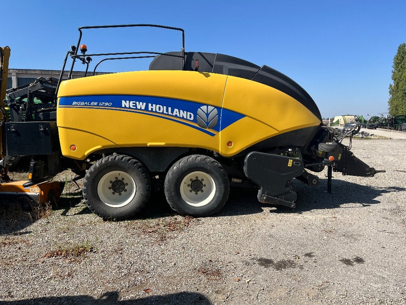 New Holland 1290 - Enfardadeira de fardos quadrados: foto 5 New Holland 1290 - Enfardadeira de fardos quadrados: foto 5