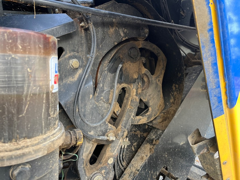 Enfardadeira de fardos quadrados New Holland 1290: foto 15