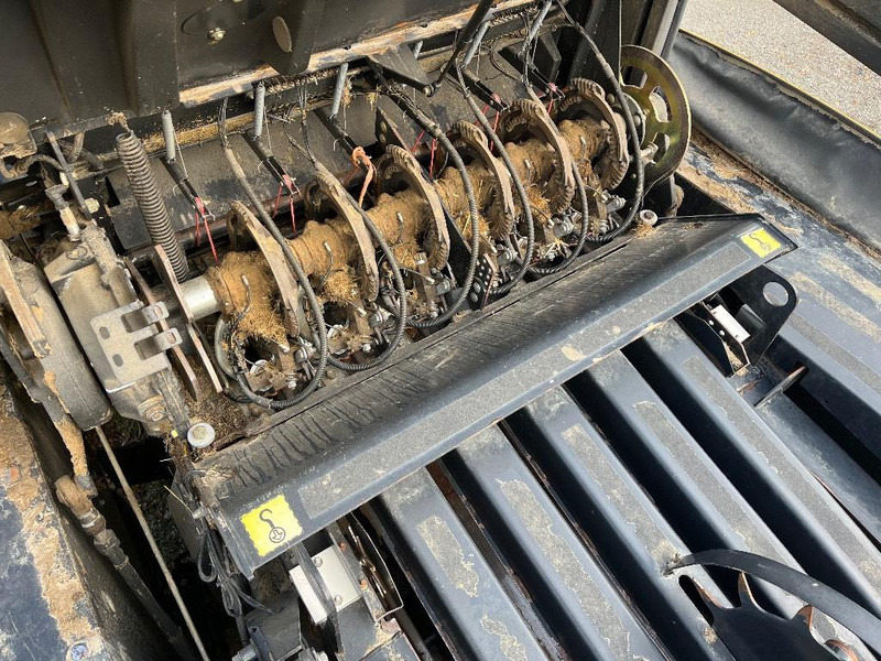 Enfardadeira de fardos quadrados New Holland 1290: foto 20