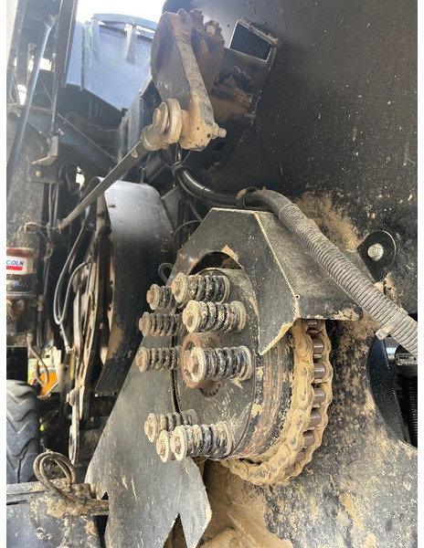 Enfardadeira de fardos quadrados New Holland 1290: foto 12