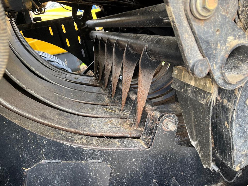 Enfardadeira de fardos quadrados New Holland 1290: foto 14