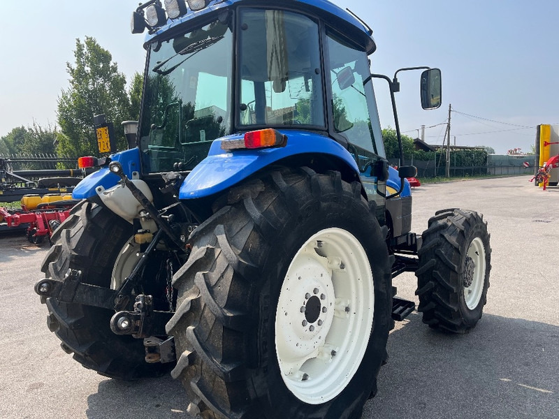 New Holland TD 90 D - Trator: foto 5 New Holland TD 90 D - Trator: foto 5