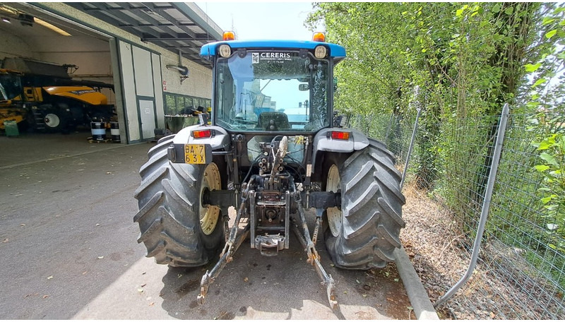 New Holland TN 95 D A - Trator: foto 3 New Holland TN 95 D A - Trator: foto 3