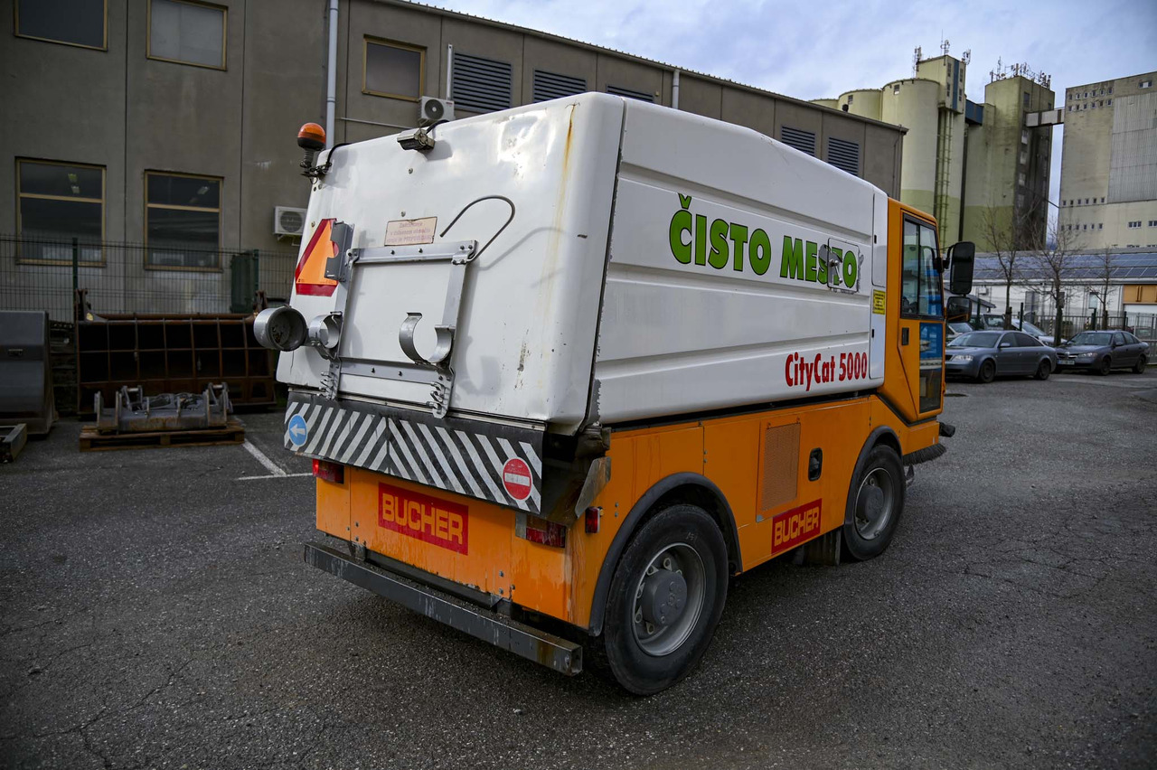 Bucher Schorling CC 5000 City Cat - Varredora urbana: foto 4 Bucher Schorling CC 5000 City Cat - Varredora urbana: foto 4