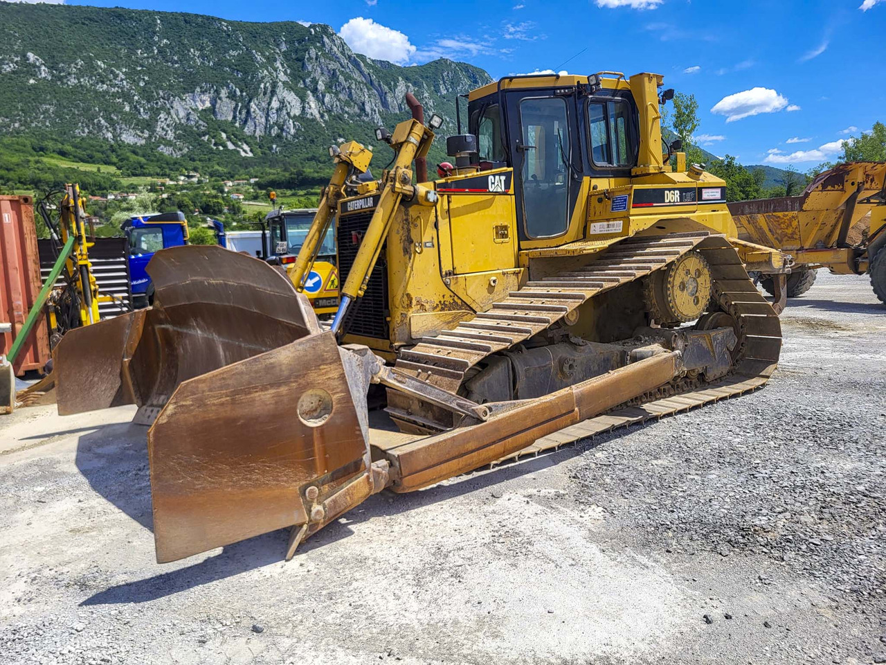 Caterpillar D6R - Buldôzer: foto 1 Caterpillar D6R - Buldôzer: foto 1