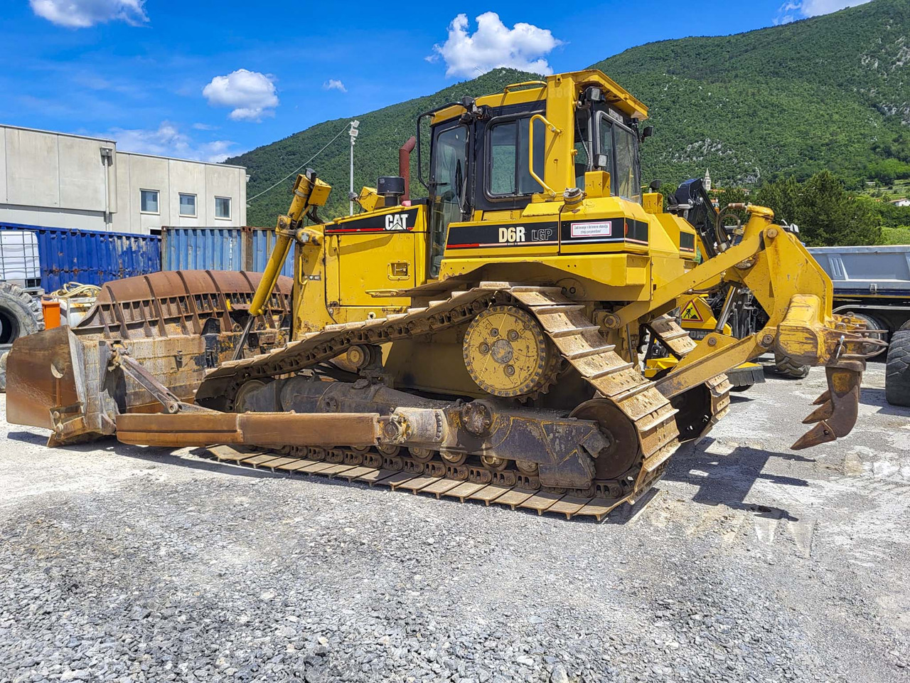 Caterpillar D6R - Buldôzer: foto 3 Caterpillar D6R - Buldôzer: foto 3