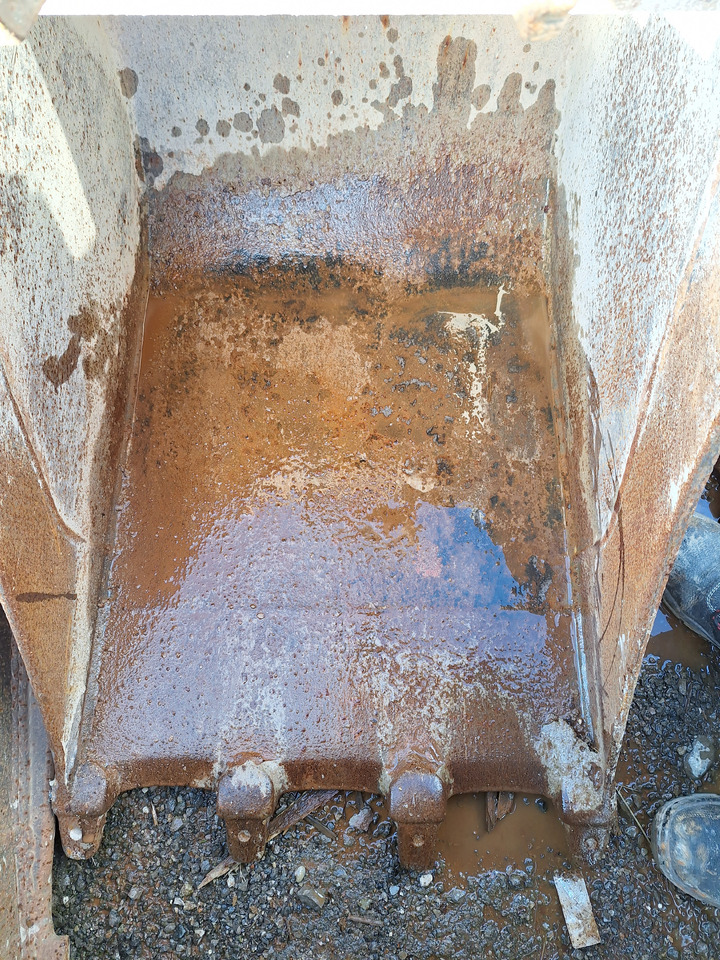 Digging bucket 600 mm VTN - Balde escavadora: foto 1 Digging bucket 600 mm VTN - Balde escavadora: foto 1