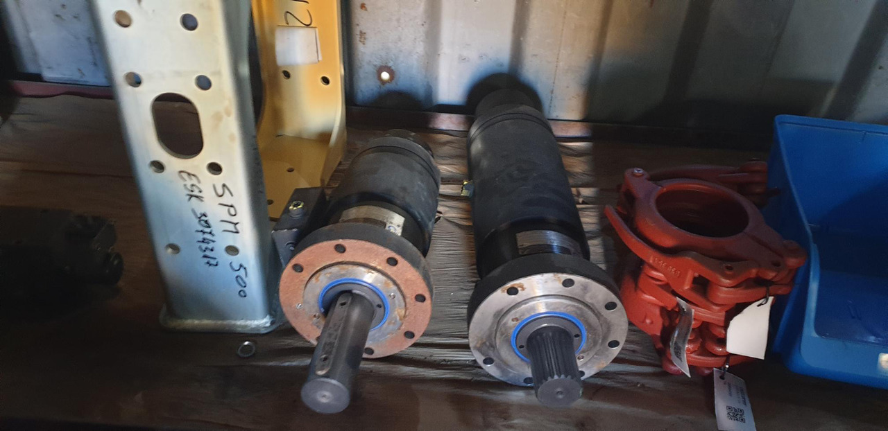 HKS DA--H 80 360º for PUTZMEISTER SPM 500 ESK1602791 for Putzmeister SPM 500 roadheader - Motor hidráulico: foto 1 HKS DA--H 80 360º for PUTZMEISTER SPM 500 ESK1602791 for Putzmeister SPM 500 roadheader - Motor hidráulico: foto 1