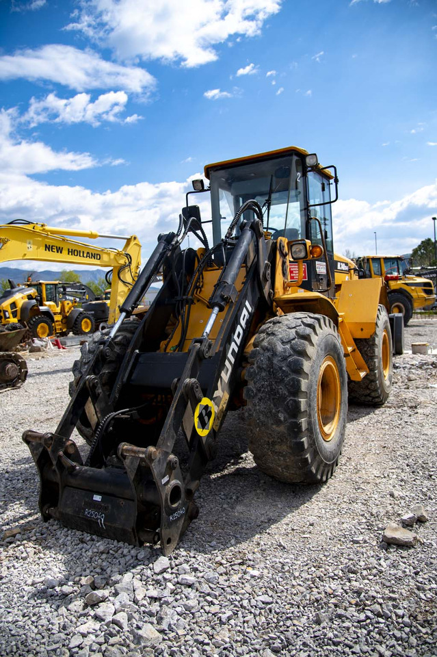 Pá carregadora de rodas HYUNDAI HL740TM-7 for parts: foto 12