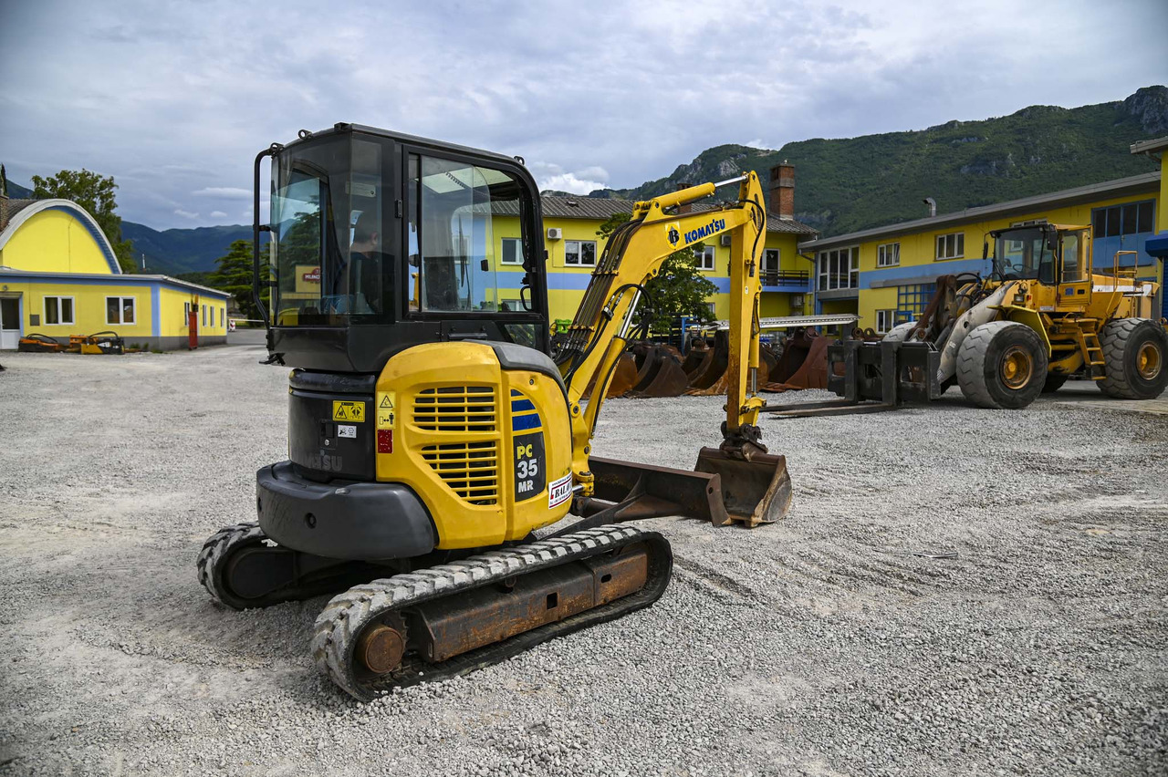 Mini escavadeira Komatsu PC35MR-2: foto 8