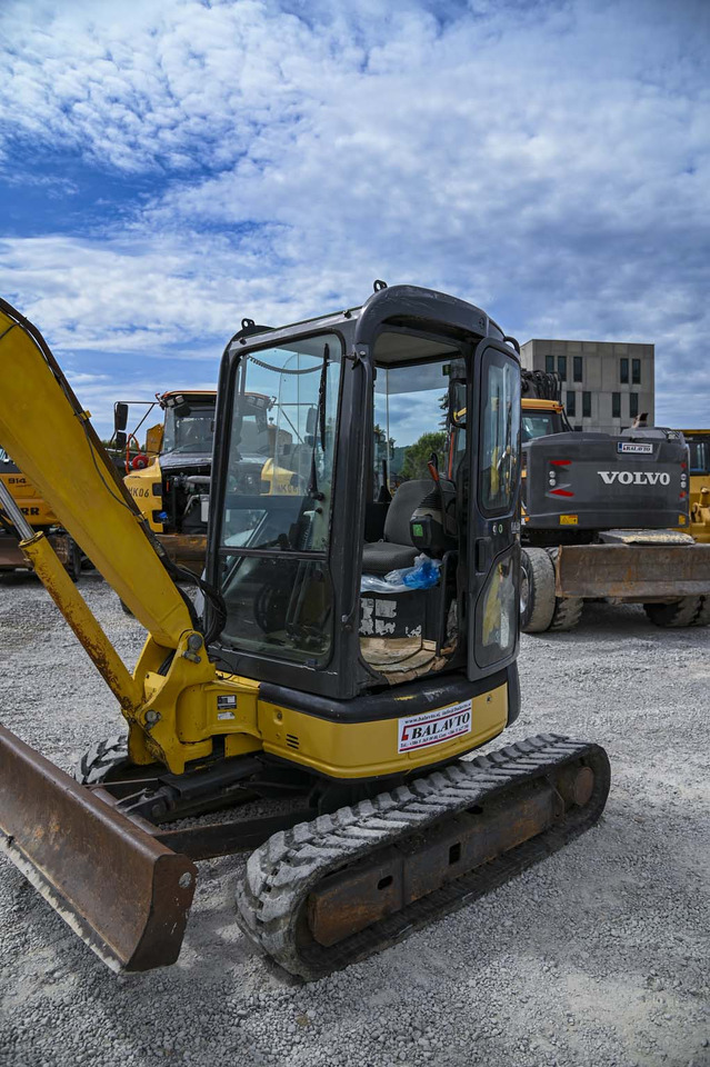 Mini escavadeira Komatsu PC35MR-2: foto 39