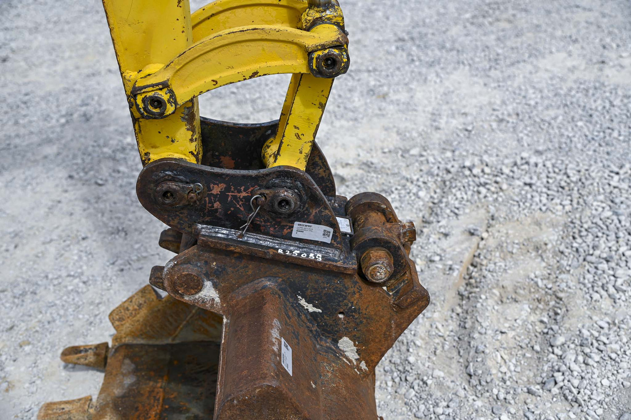 Mini escavadeira Komatsu PC35MR-2: foto 19
