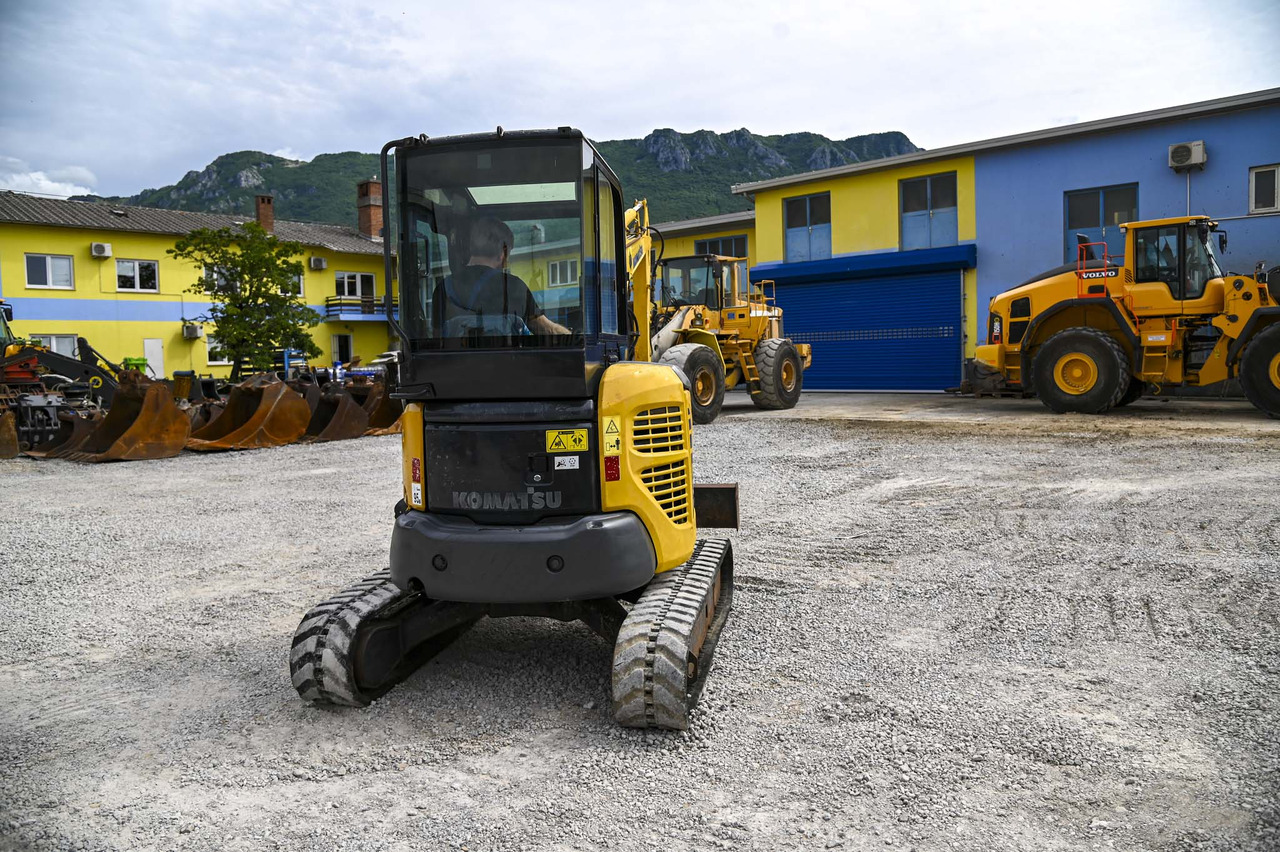 Mini escavadeira Komatsu PC35MR-2: foto 7