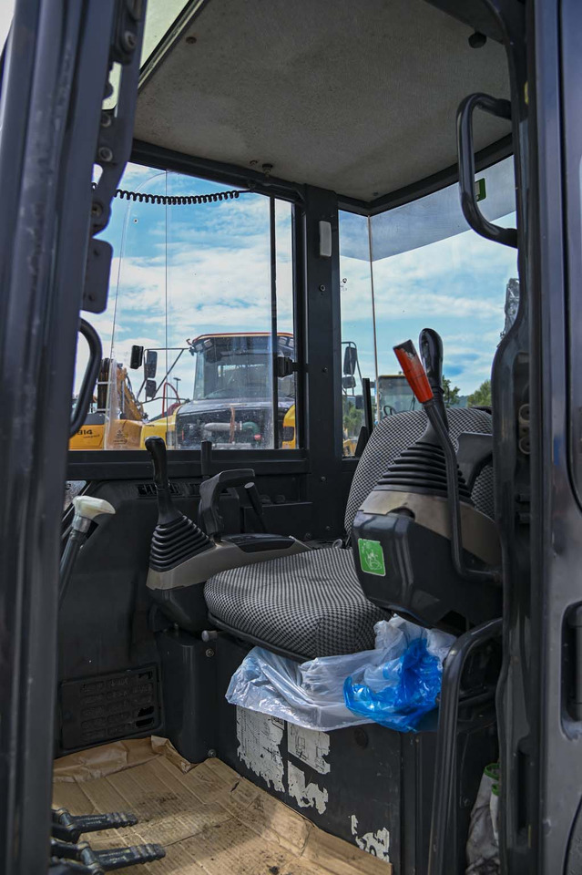 Mini escavadeira Komatsu PC35MR-2: foto 41