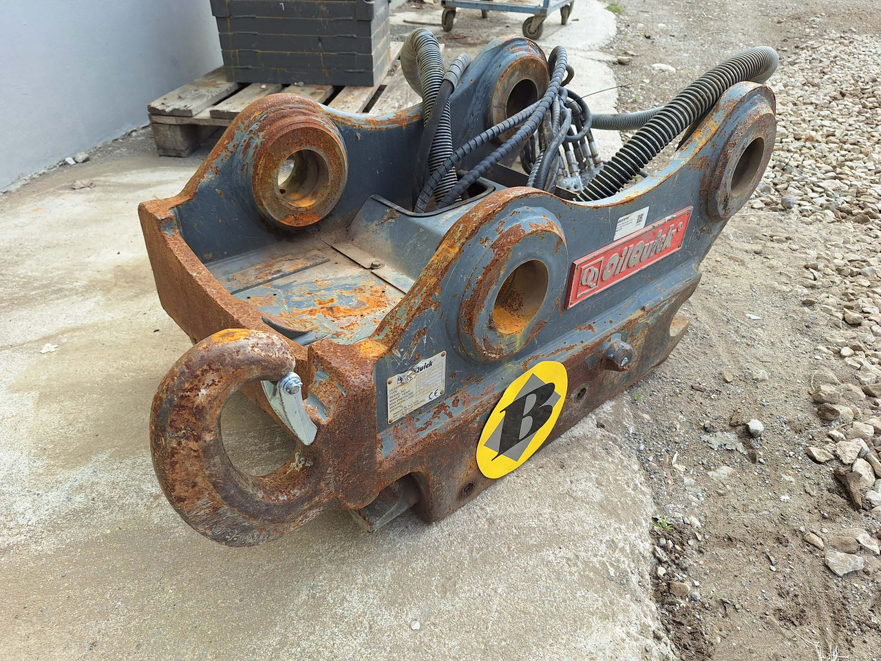 OilQuick hydraulic OQ70/55 - Acoplamento rápido por Máquina de construção: foto 1 OilQuick hydraulic OQ70/55 - Acoplamento rápido por Máquina de construção: foto 1