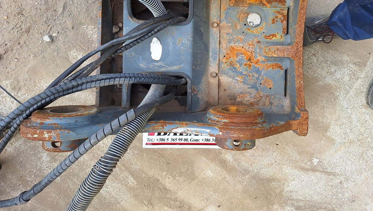OilQuick hydraulic OQ70/55 - Acoplamento rápido por Escavadeira: foto 3 OilQuick hydraulic OQ70/55 - Acoplamento rápido por Escavadeira: foto 3