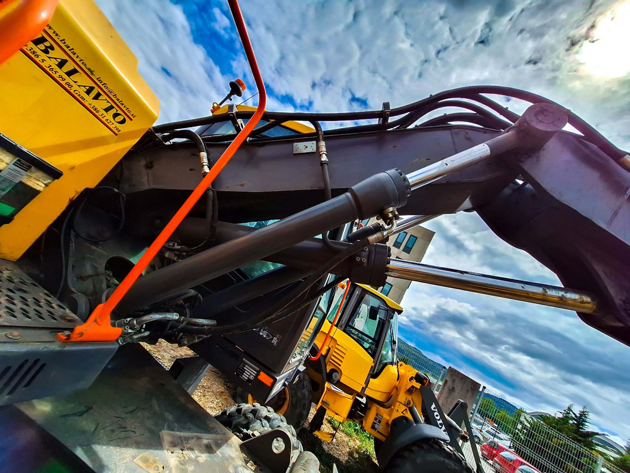 Volvo boom cylinder 14578082 Volvo EWR150E, EW140C, EW140D - Peça de reposição por Escavadeira: foto 4 Volvo boom cylinder 14578082 Volvo EWR150E, EW140C, EW140D - Peça de reposição por Escavadeira: foto 4