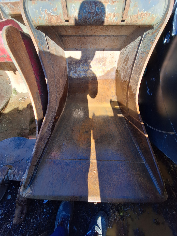 SMP digging bucket 950 mm Volvo S6 - Balde: foto 1 SMP digging bucket 950 mm Volvo S6 - Balde: foto 1
