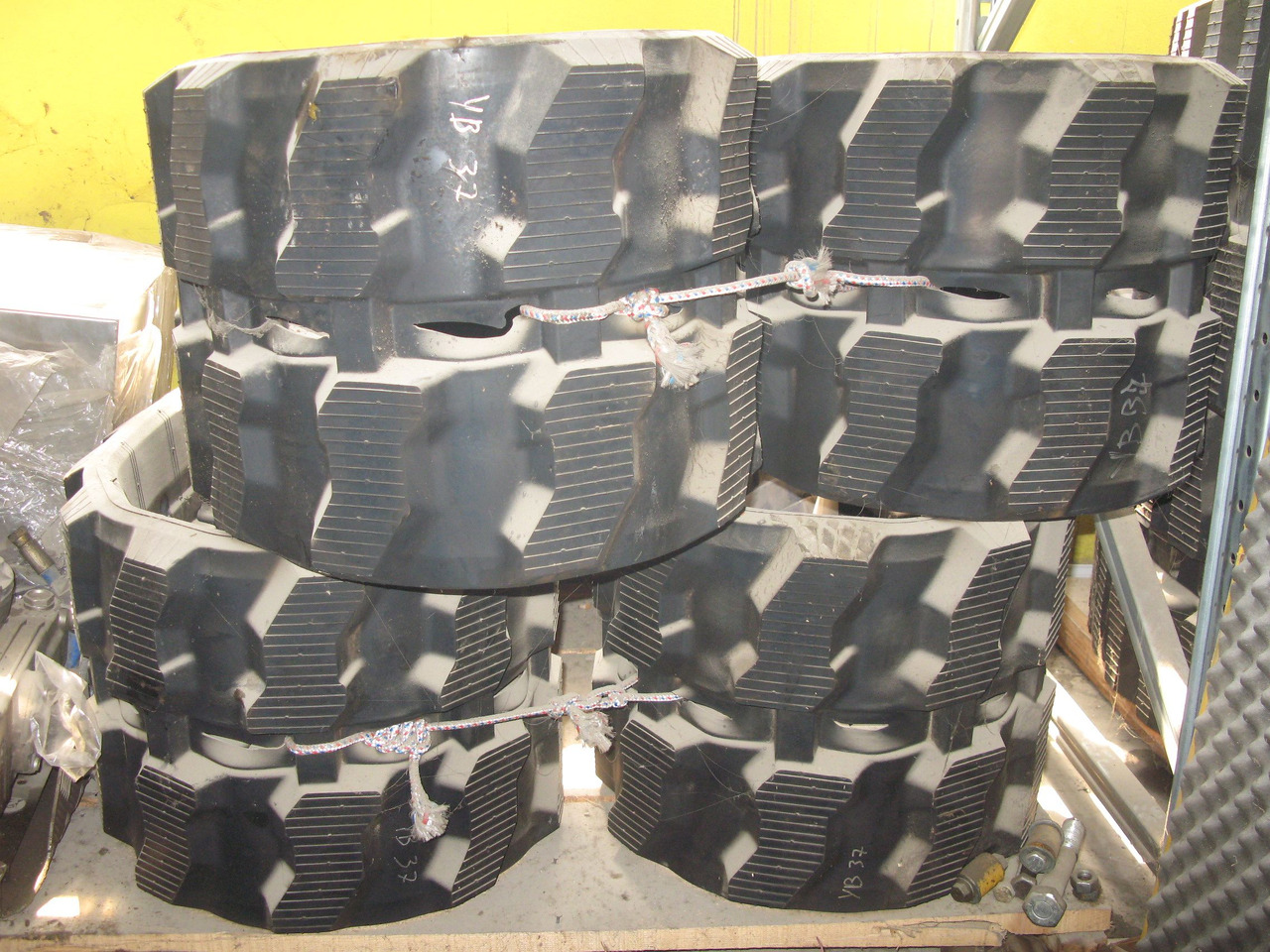 TAERYUK YB400X144X37 - Rasto por Escavadeira: foto 1 TAERYUK YB400X144X37 - Rasto por Escavadeira: foto 1