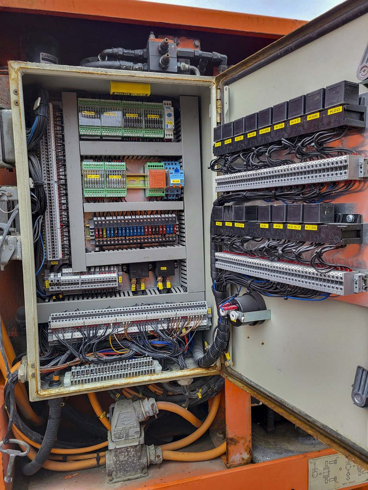 Tamrock Ranger 500-2 - Máquina de perfuração: foto 4 Tamrock Ranger 500-2 - Máquina de perfuração: foto 4