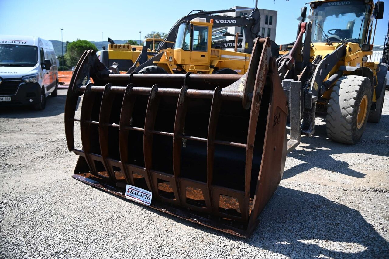 Trevi Benne loader bucket 2500 mm - Balde para carregadeiras: foto 2 Trevi Benne loader bucket 2500 mm - Balde para carregadeiras: foto 2