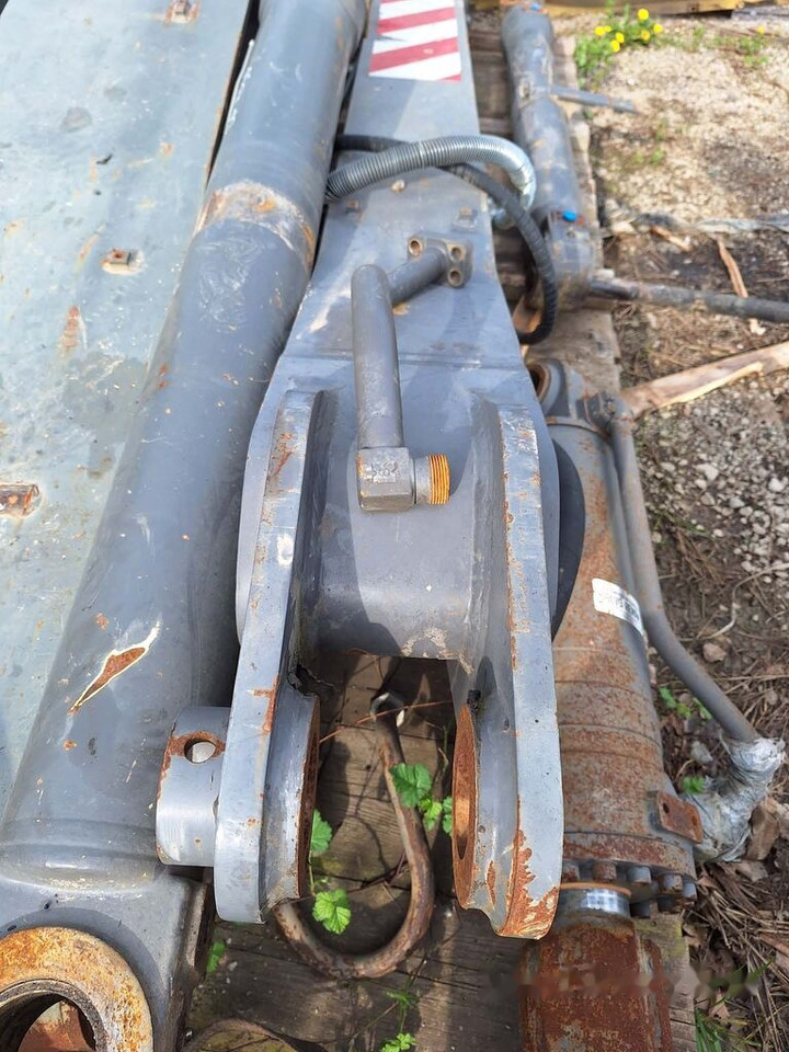 Volvo 14606854 Volvo EC210C - Lança por Escavadeira: foto 5 Volvo 14606854 Volvo EC210C - Lança por Escavadeira: foto 5