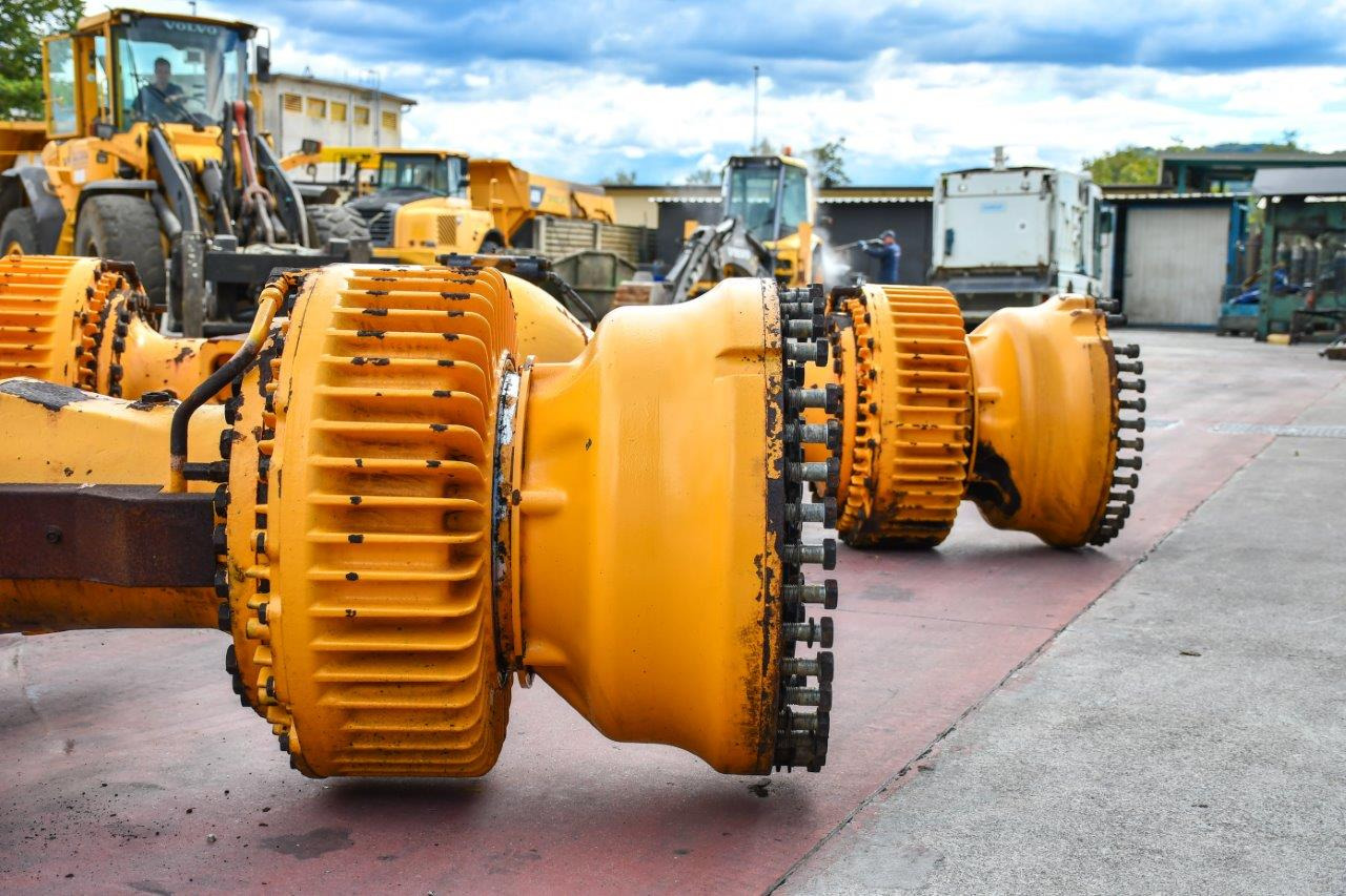 Volvo L350F - Eixo e peças por Pá carregadora de rodas: foto 5 Volvo L350F - Eixo e peças por Pá carregadora de rodas: foto 5