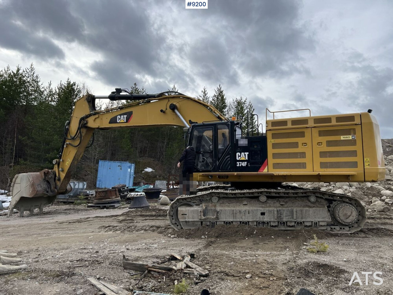CAT 374 FL crawler excavator with bucket (VIDEO) - Escavadeira: foto 1 CAT 374 FL crawler excavator with bucket (VIDEO) - Escavadeira: foto 1