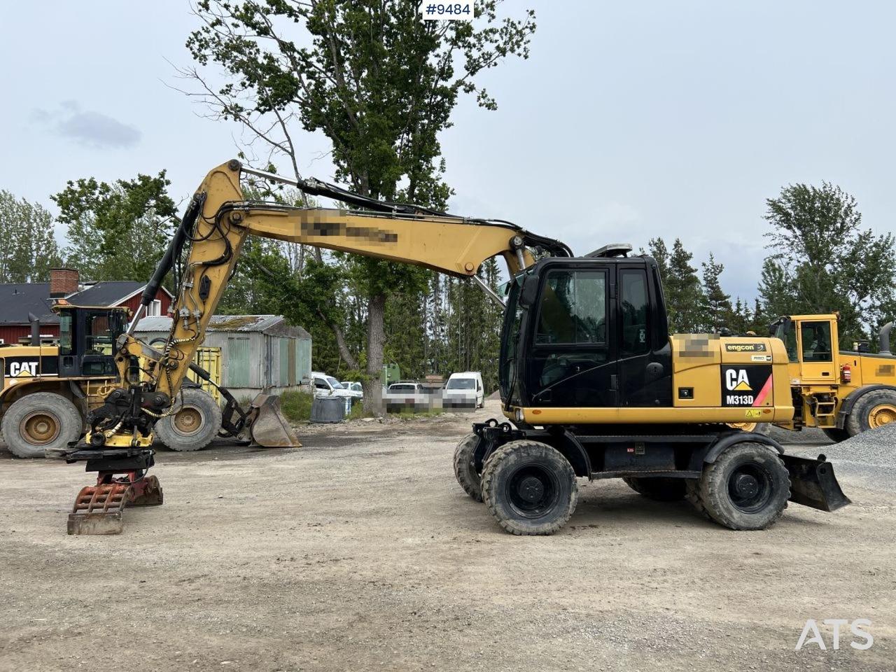 CAT M313D with tipping wagon and attachments (VIDEO) - Escavadeira de rodas: foto 2 CAT M313D with tipping wagon and attachments (VIDEO) - Escavadeira de rodas: foto 2