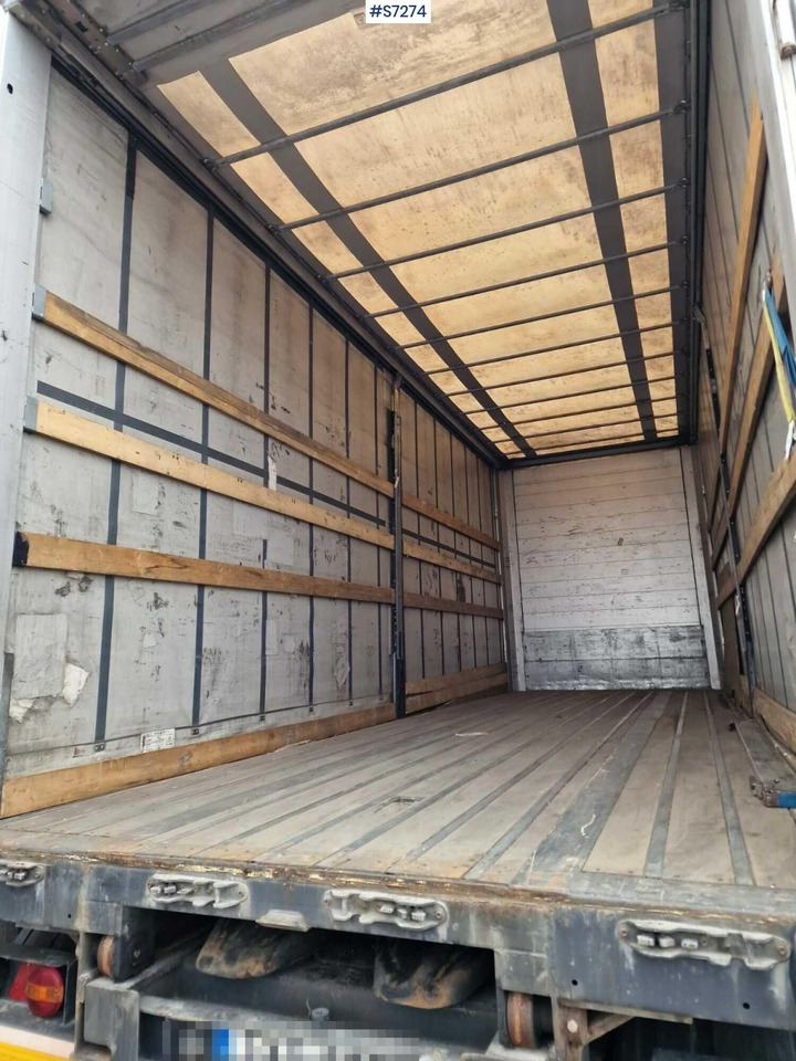 Dennison E24CS Link Trailer - Semi-reboque de lona: foto 3 Dennison E24CS Link Trailer - Semi-reboque de lona: foto 3
