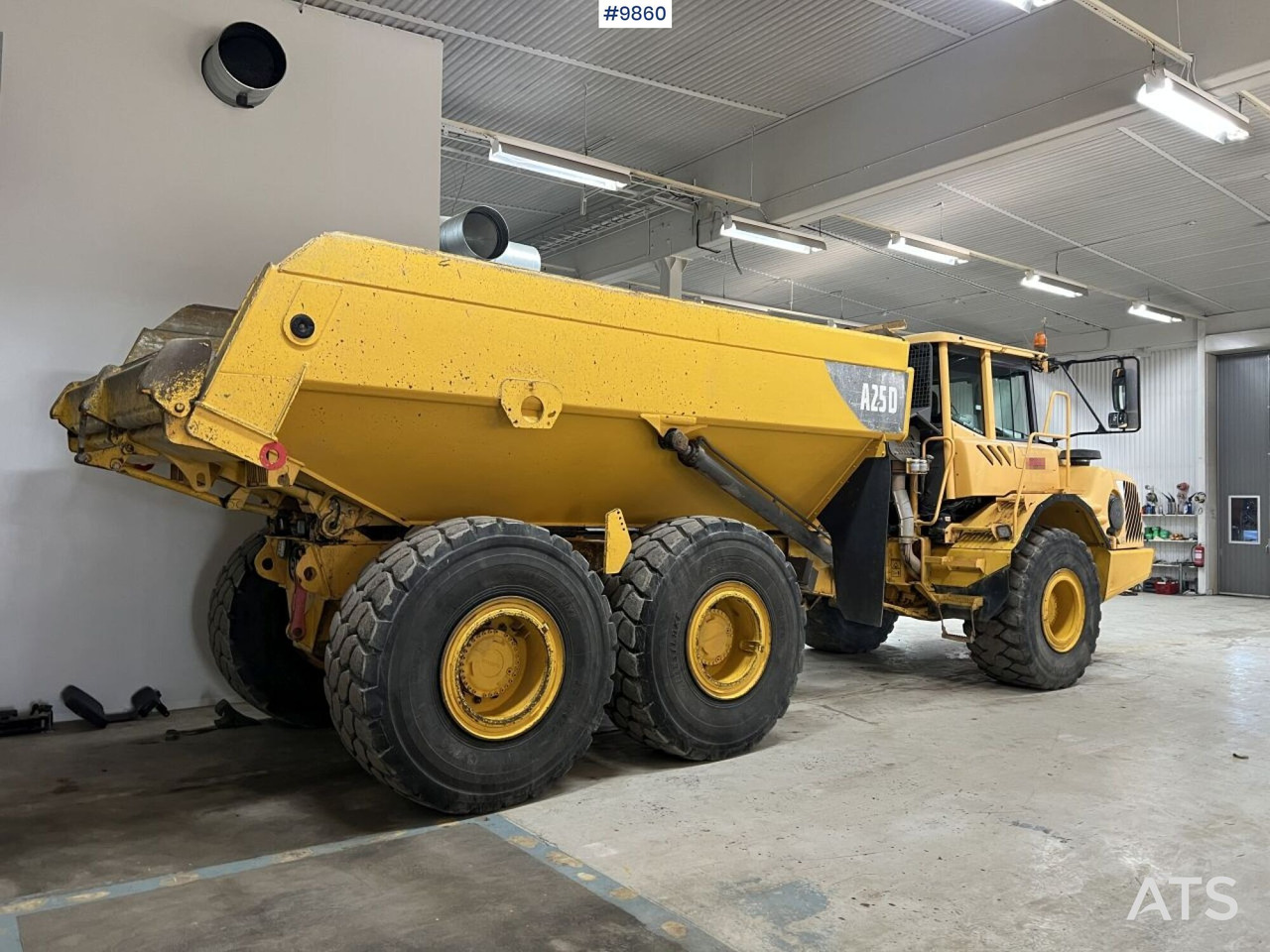 Dumper Volvo A25D 6x6 - Caminhão articulado: foto 3 Dumper Volvo A25D 6x6 - Caminhão articulado: foto 3