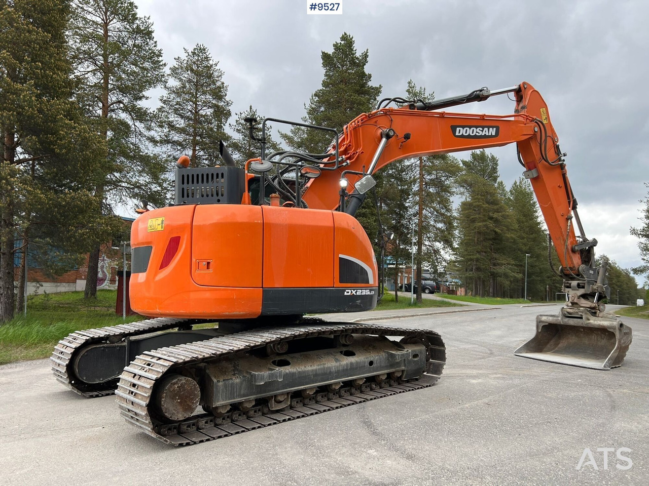 Excavator Doosan DX235 LCR-5 with excavator system (SEE VIDEO) - Escavadora de rastos: foto 4 Excavator Doosan DX235 LCR-5 with excavator system (SEE VIDEO) - Escavadora de rastos: foto 4