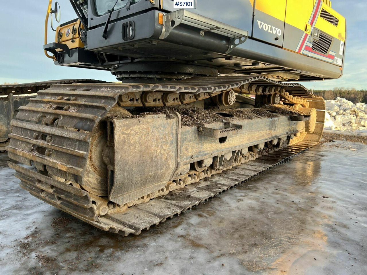 Excavator Volvo EC250DL - Escavadora de rastos: foto 5 Excavator Volvo EC250DL - Escavadora de rastos: foto 5