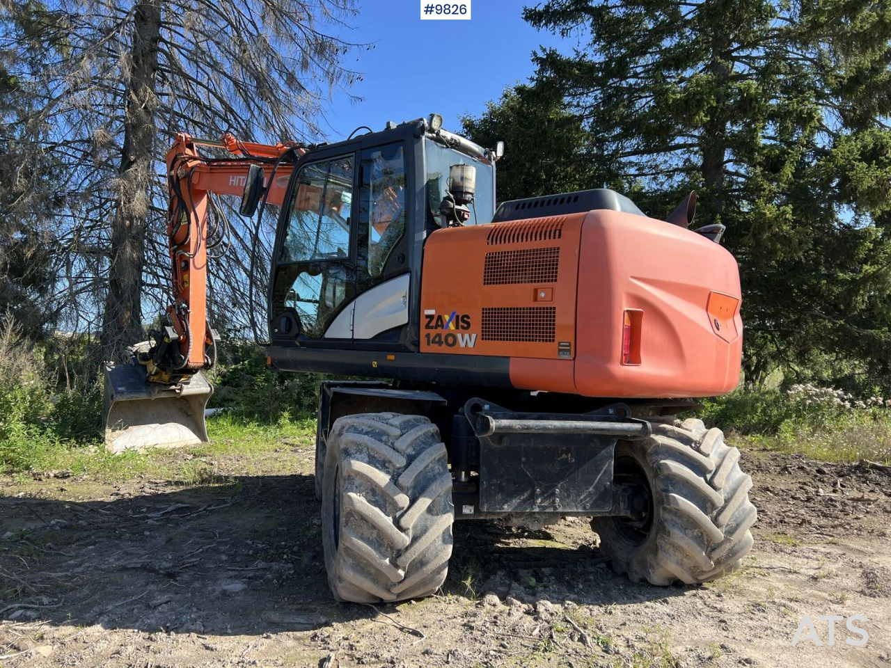 Hitachi ZX140 W-5B with rotor and planer bucket - Escavadeira de rodas: foto 2 Hitachi ZX140 W-5B with rotor and planer bucket - Escavadeira de rodas: foto 2