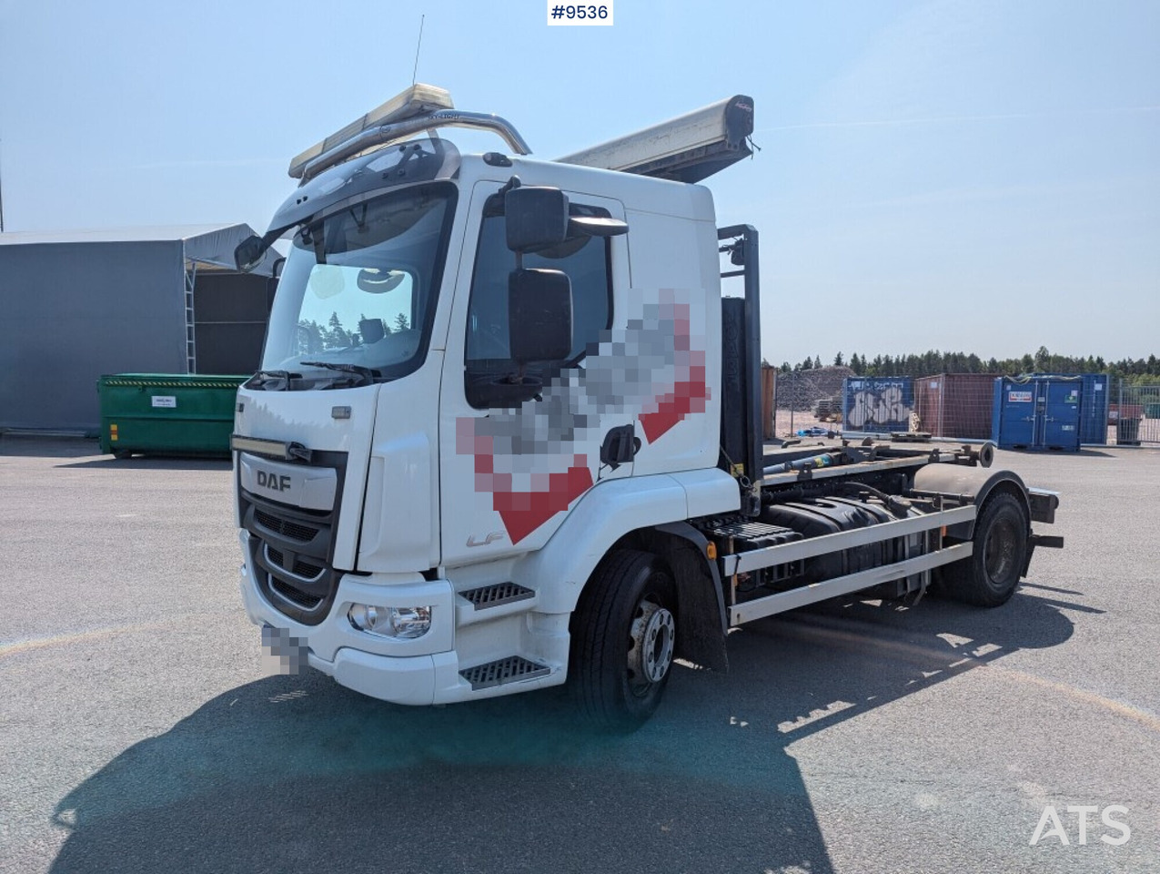 Hooklift Truck Daf FA LF260I - Camião polibenne: foto 1 Hooklift Truck Daf FA LF260I - Camião polibenne: foto 1